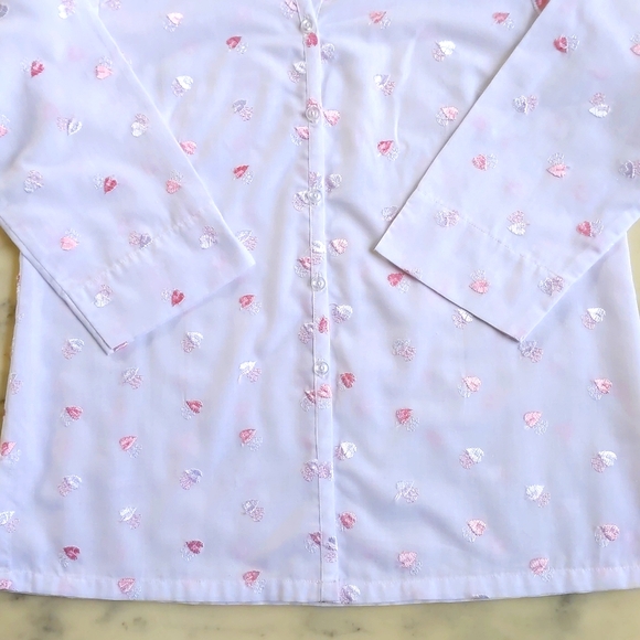 NWOT. Cotton Pink and White Embroidered Hearts 3/4 Wide Sleeve Button Down Shirt - Picture 2 of 5